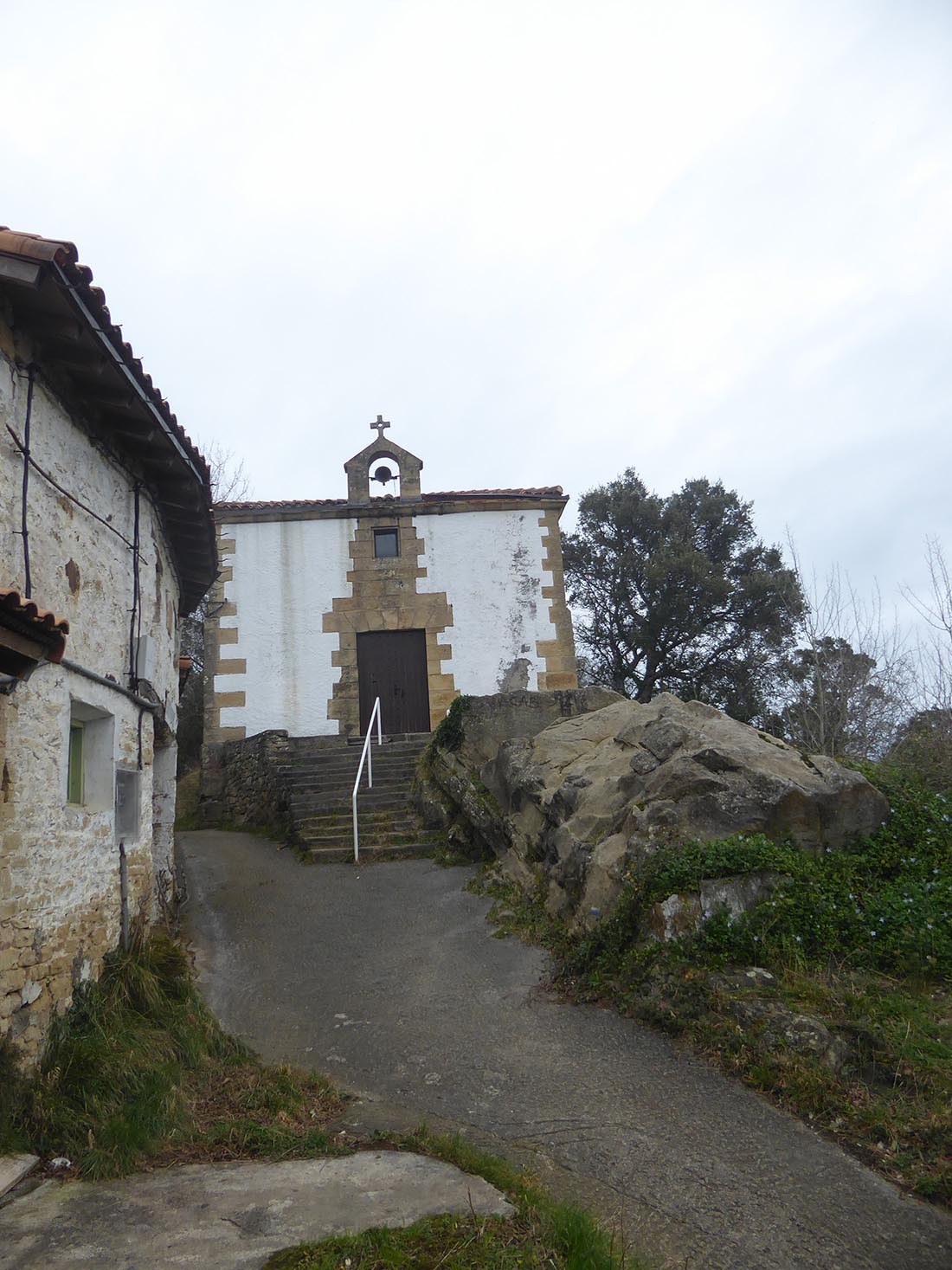 Santa Barbara galtzada eta ermita