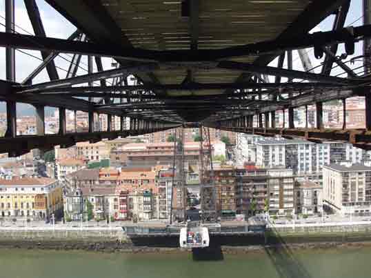 El Puente por la noche