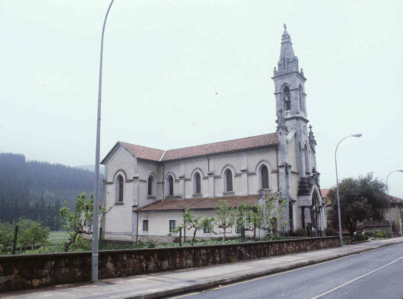 Iglesia de Andra Mari